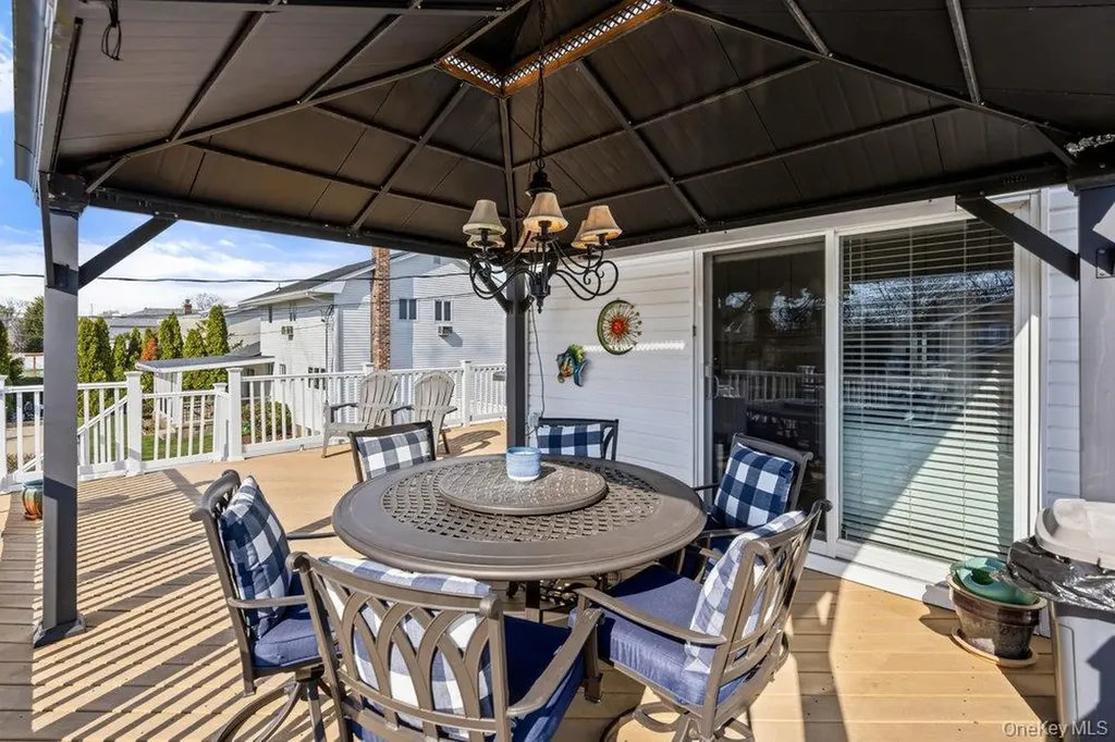 64 Marquette Drive Smithtown NY 11787
