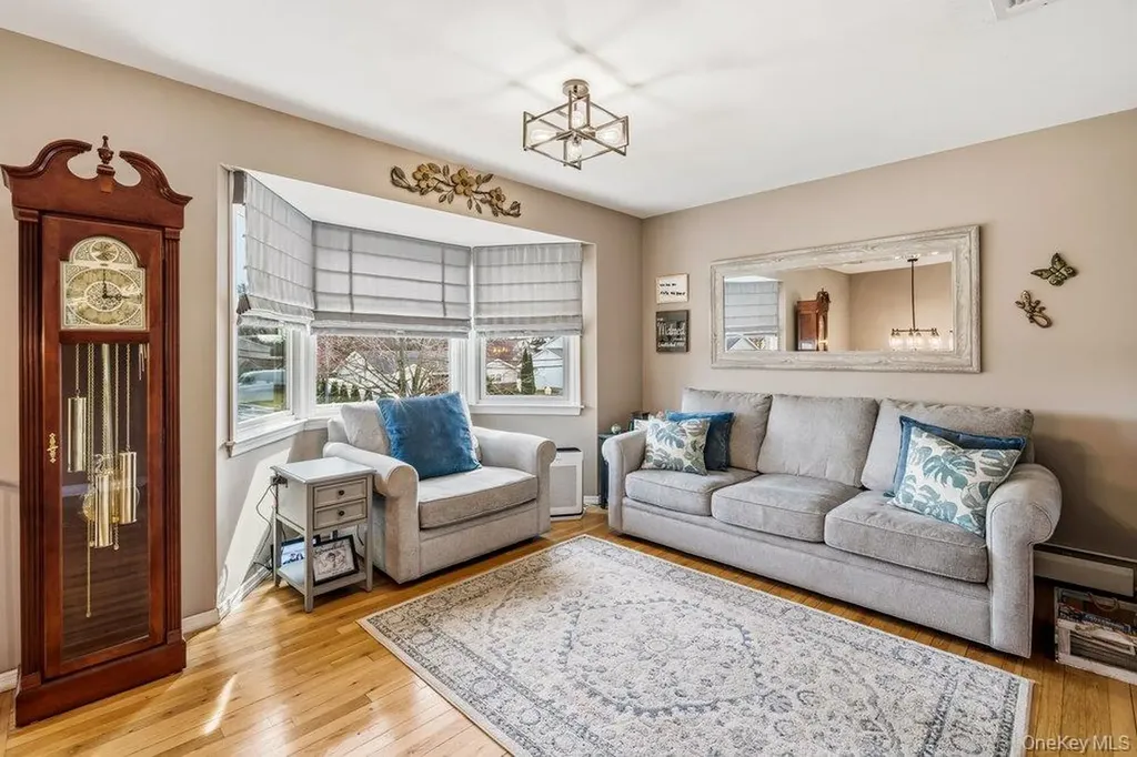 64 Marquette Drive Smithtown NY 11787