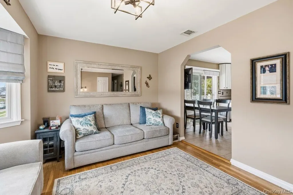 64 Marquette Drive Smithtown NY 11787