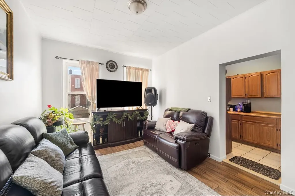 60-34 69th Avenue Ridgewood NY 11385