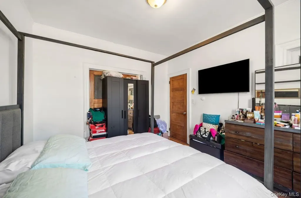 60-34 69th Avenue Ridgewood NY 11385