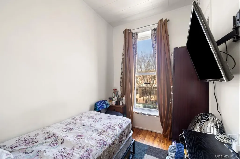 60-34 69th Avenue Ridgewood NY 11385