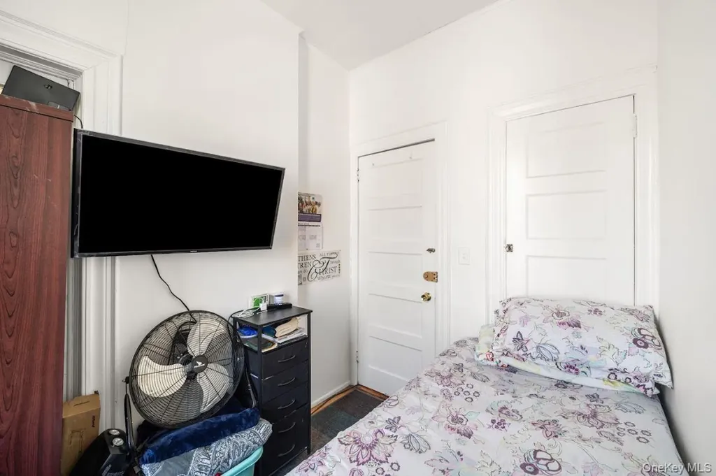 60-34 69th Avenue Ridgewood NY 11385
