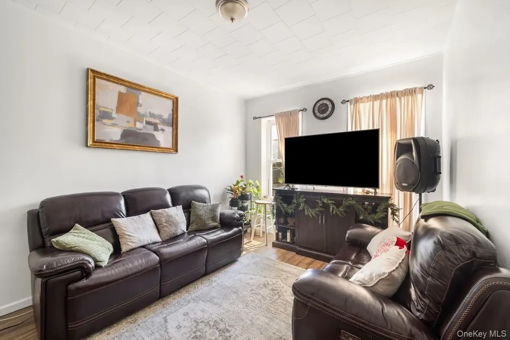 60-34 69th Avenue Ridgewood NY 11385