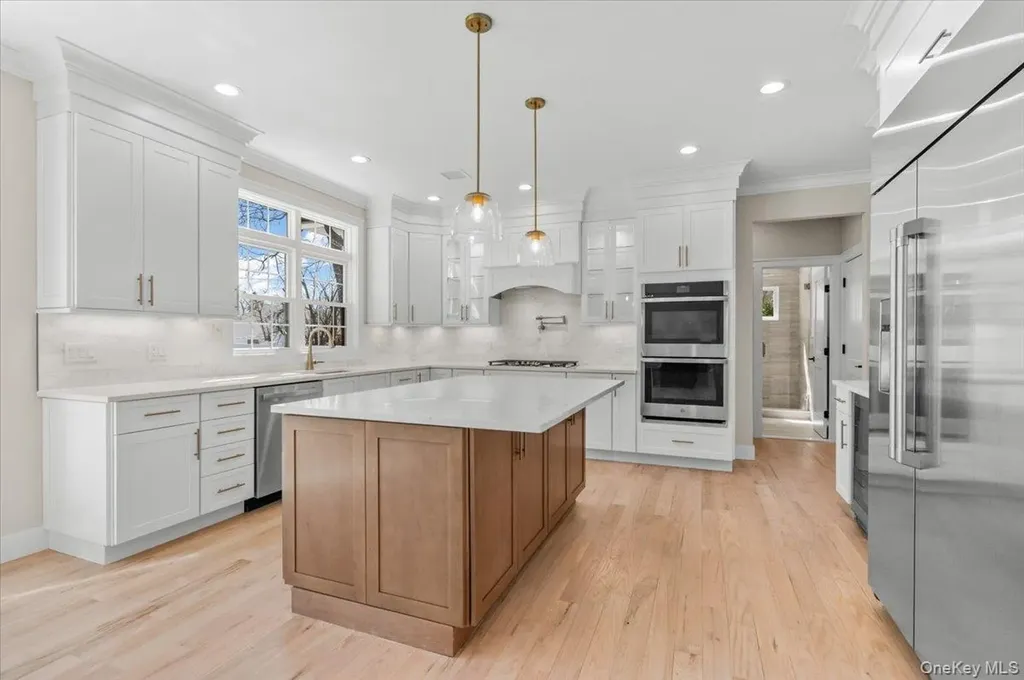 32 Sherman Road Old Bethpage NY 11804