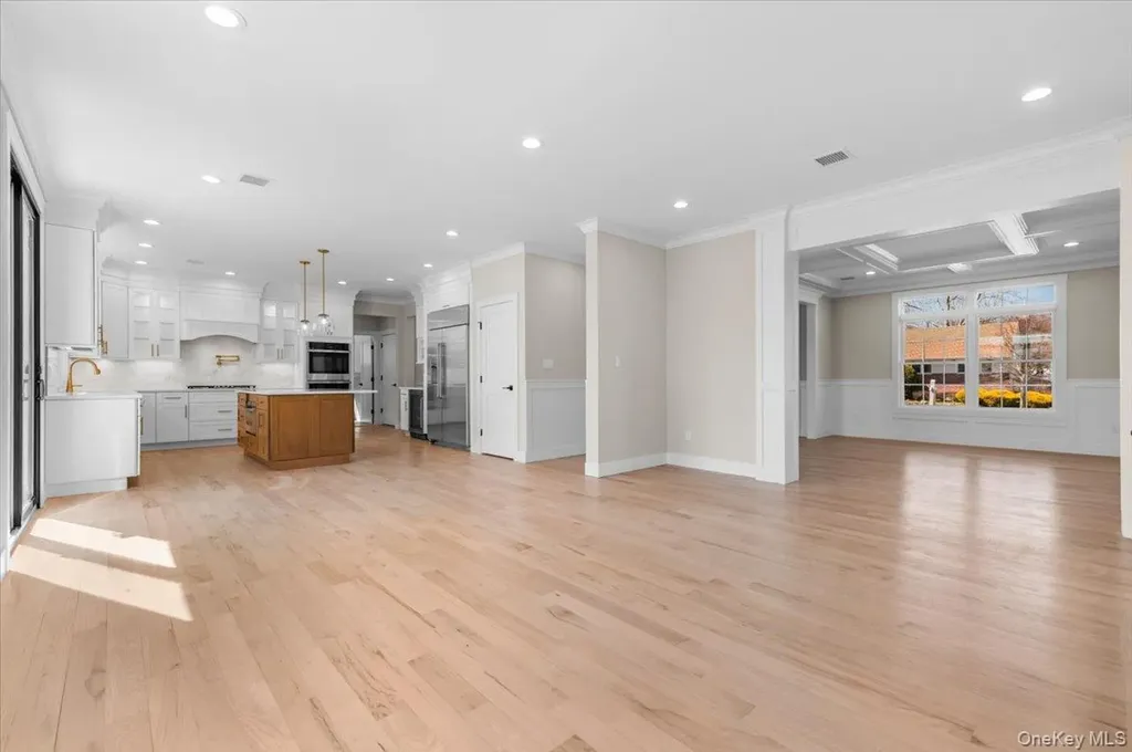 32 Sherman Road Old Bethpage NY 11804