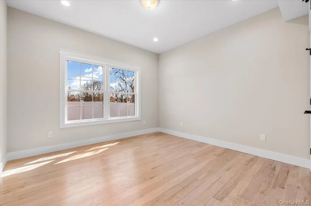 32 Sherman Road Old Bethpage NY 11804
