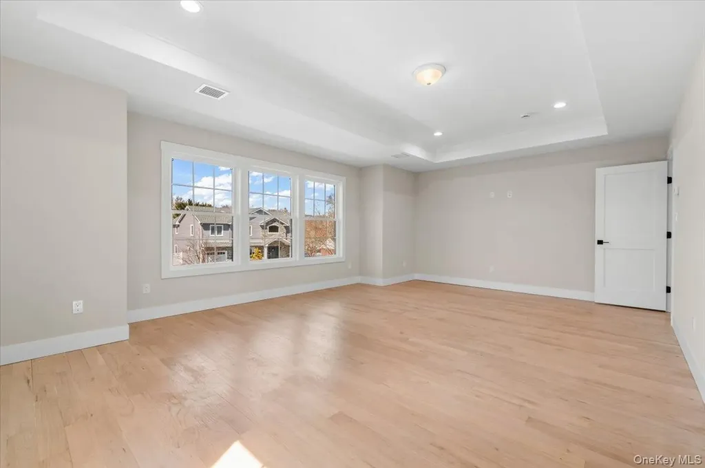 32 Sherman Road Old Bethpage NY 11804