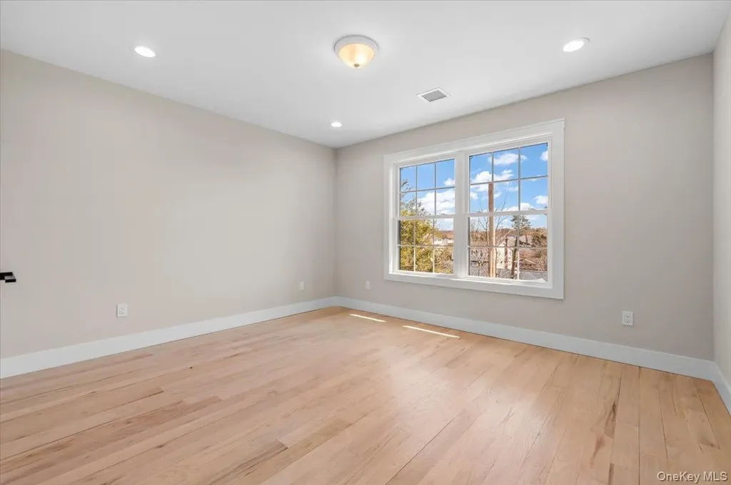 32 Sherman Road Old Bethpage NY 11804
