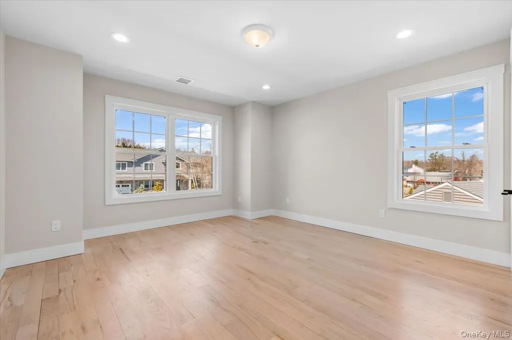32 Sherman Road Old Bethpage NY 11804
