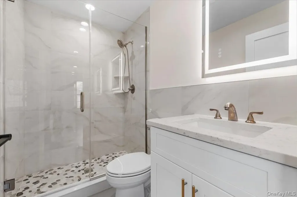 32 Sherman Road Old Bethpage NY 11804