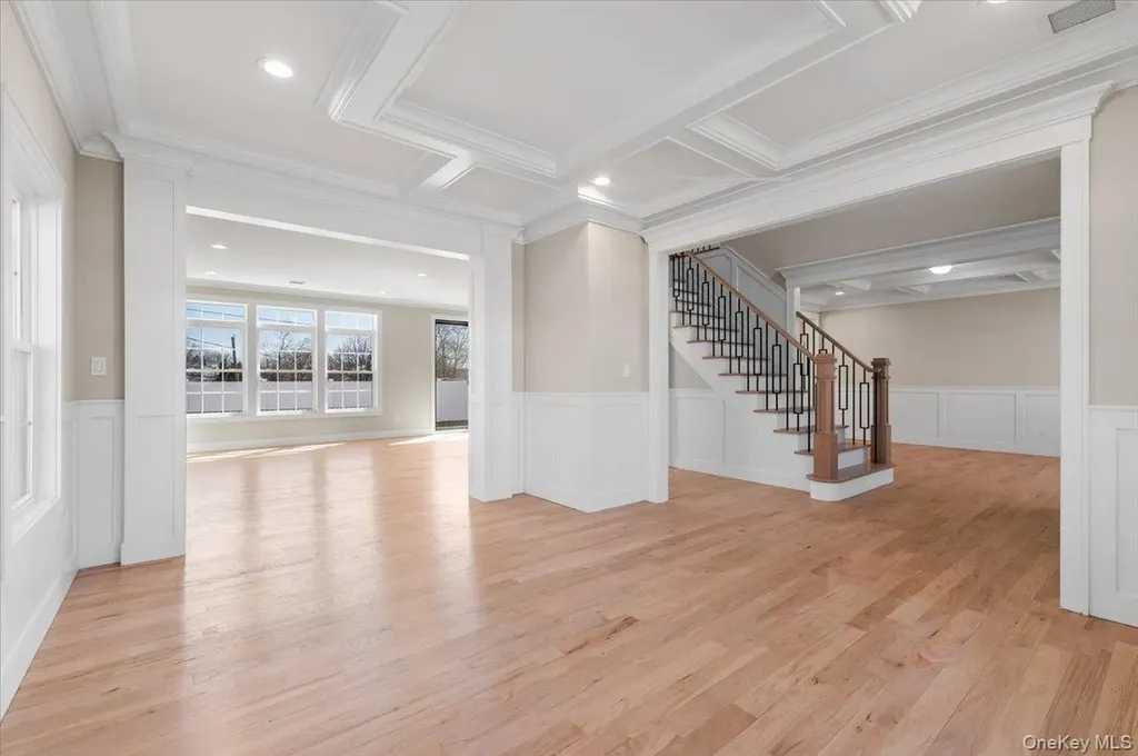 32 Sherman Road Old Bethpage NY 11804