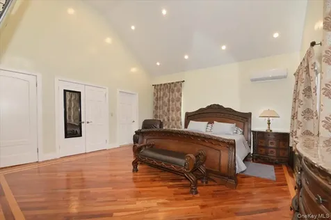 10-11 Bay 24th Street Far Rockaway NY 11691