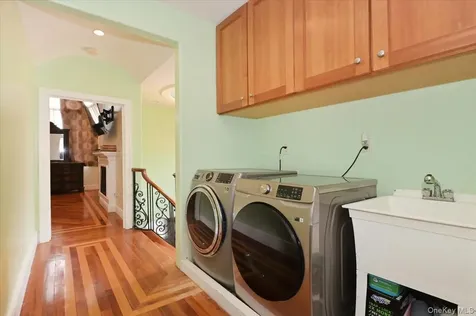 10-11 Bay 24th Street Far Rockaway NY 11691