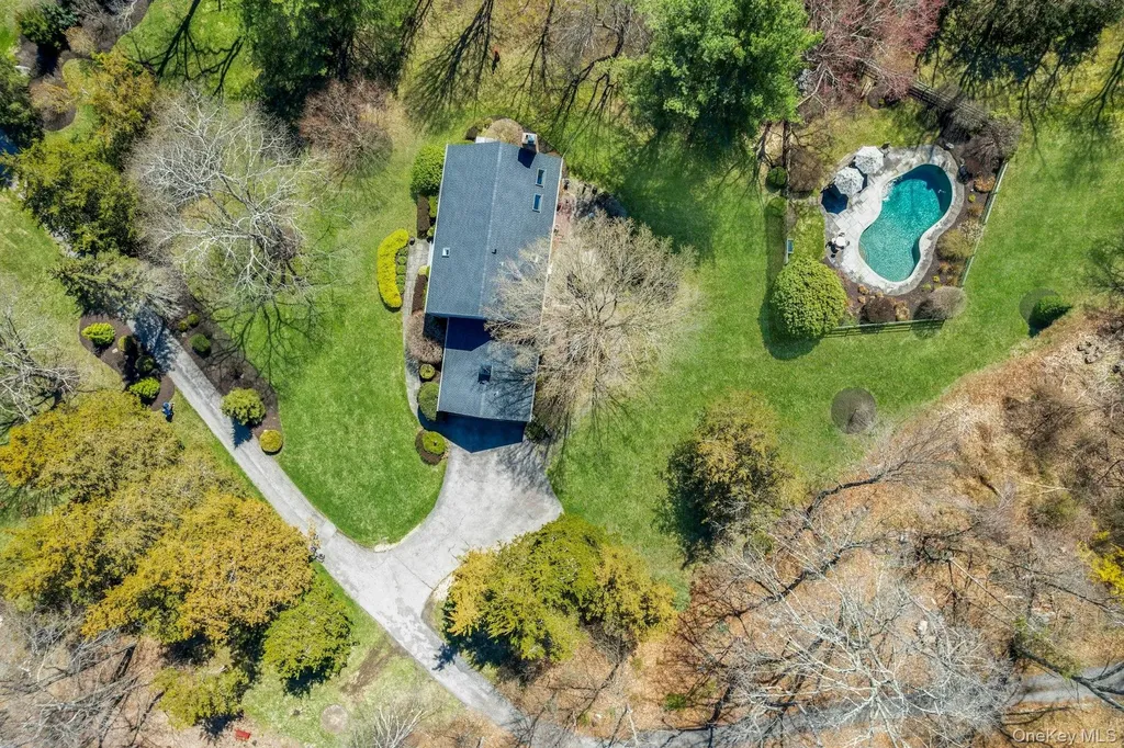 83 Upper Shad Road Pound Ridge NY 10576