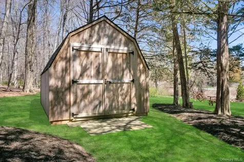83 Upper Shad Road Pound Ridge NY 10576