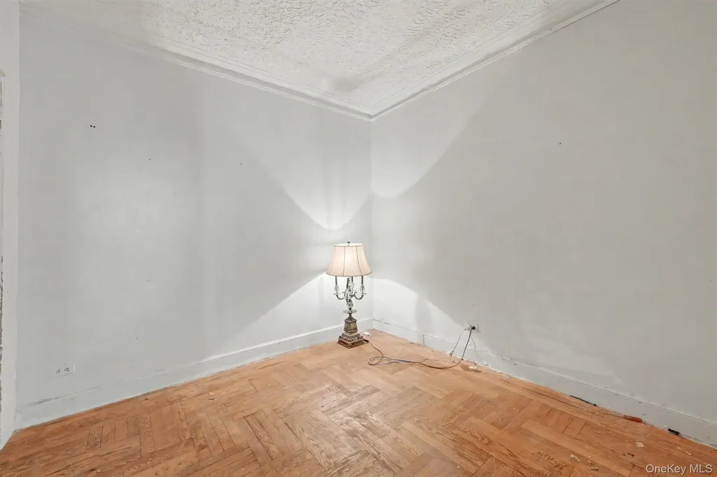 2190 Boston Road Bronx NY 10462