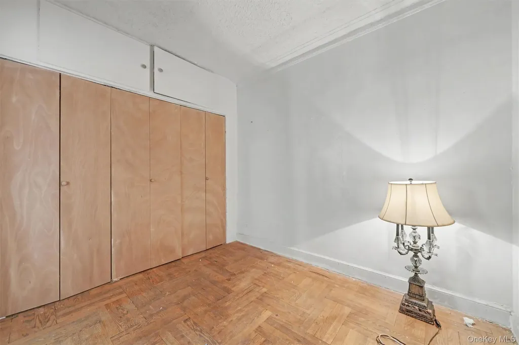 2190 Boston Road Bronx NY 10462