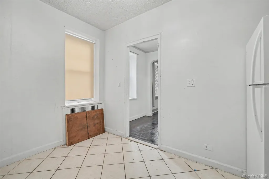 2190 Boston Road Bronx NY 10462