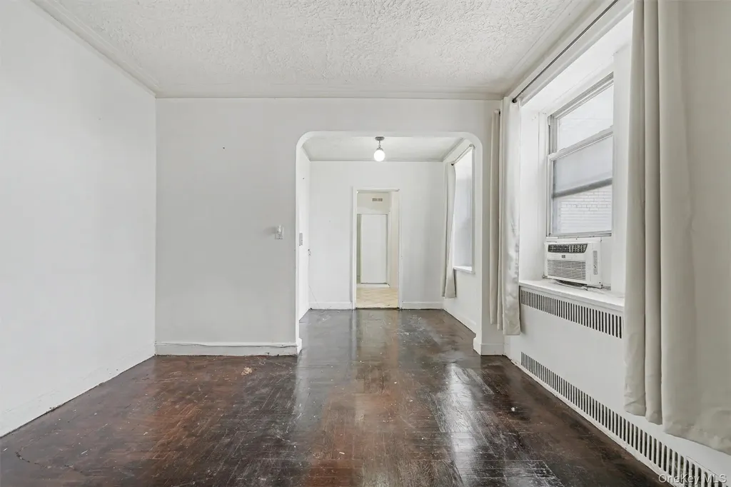 2190 Boston Road Bronx NY 10462