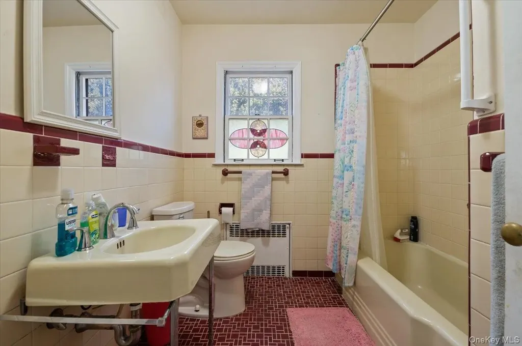 12 Maple Avenue Bethpage NY 11714