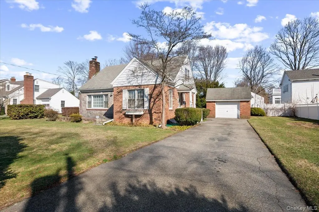12 Maple Avenue Bethpage NY 11714