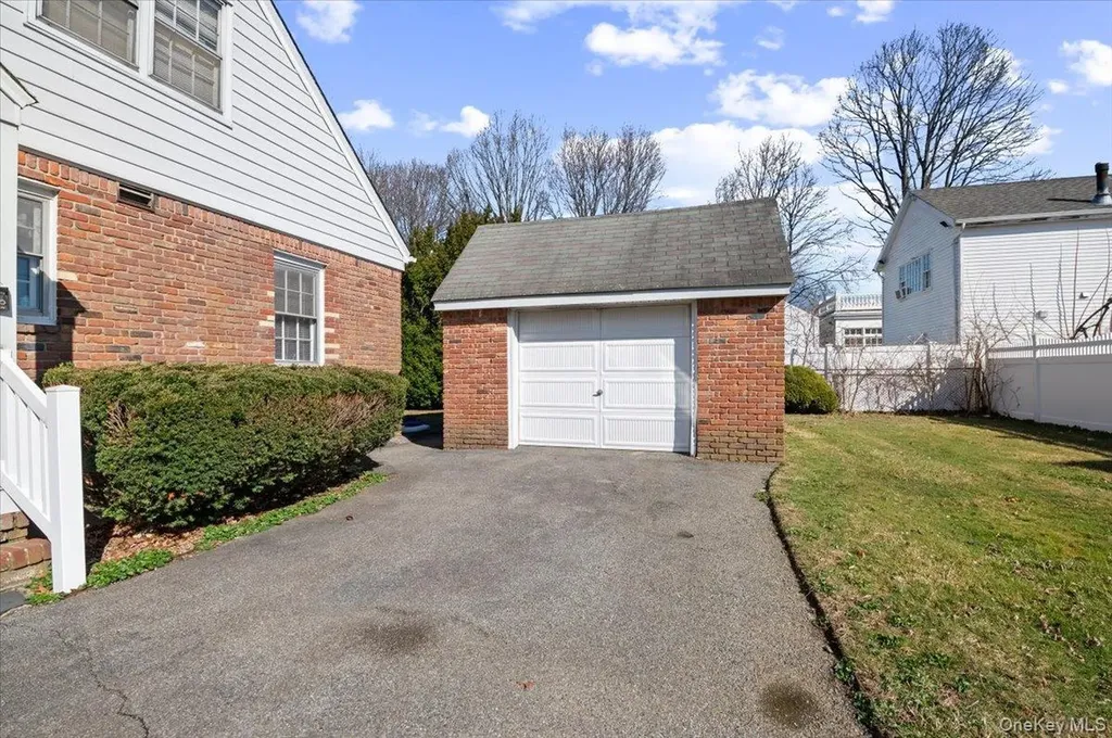 12 Maple Avenue Bethpage NY 11714