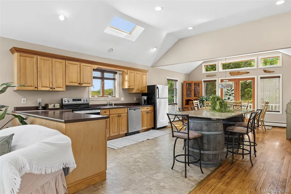 155 2nd Avenue Peconic NY 11958