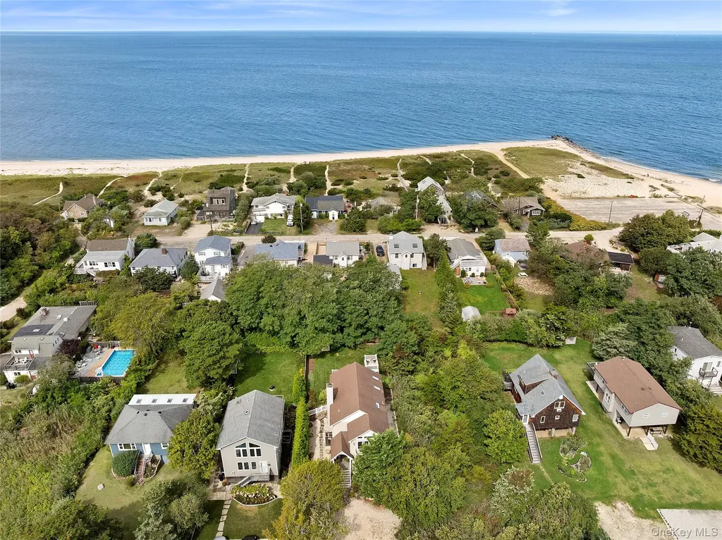 155 2nd Avenue Peconic NY 11958