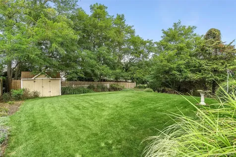 155 2nd Avenue Peconic NY 11958