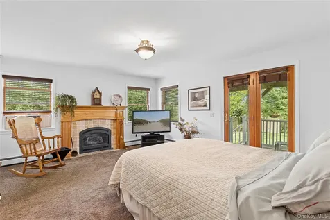 155 2nd Avenue Peconic NY 11958