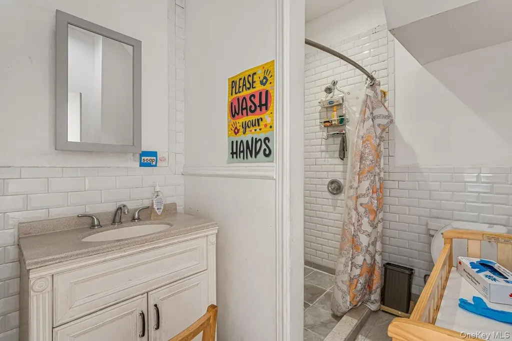 294 Autumn Avenue Brooklyn NY 11208