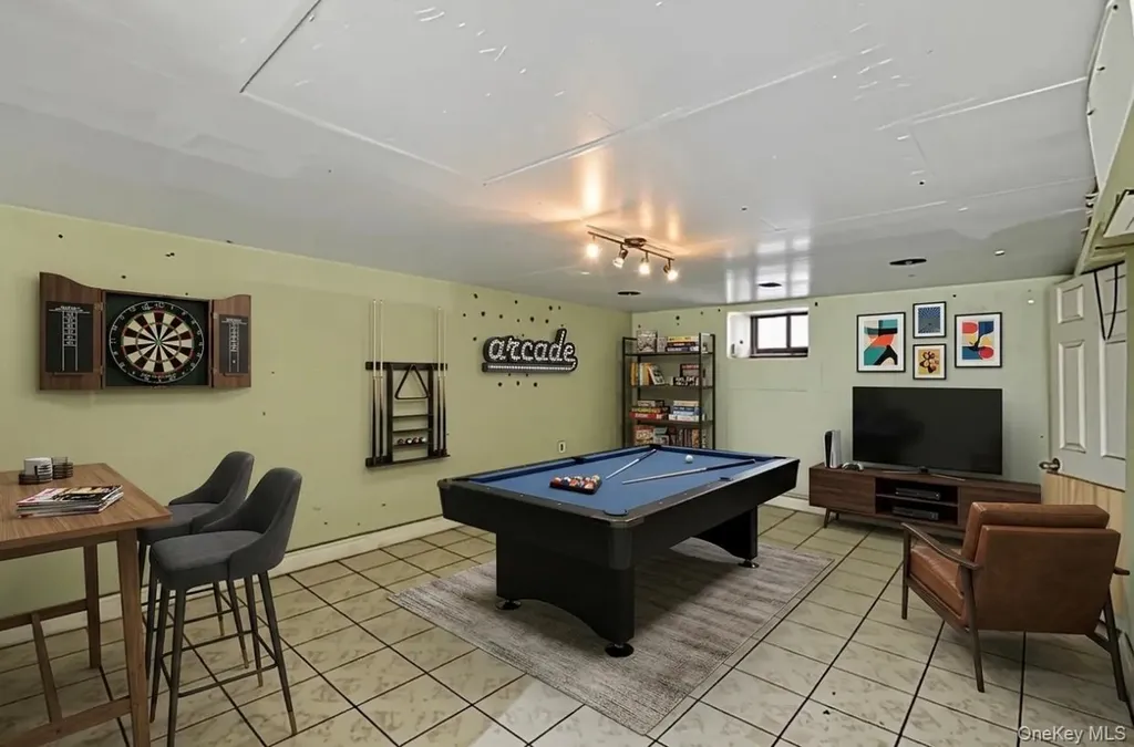 294 Autumn Avenue Brooklyn NY 11208