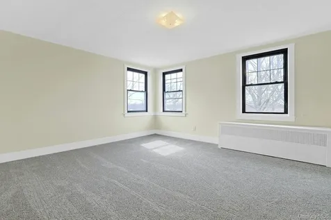 39 Neptune Avenue New Rochelle NY 10805