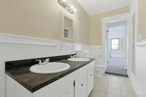 39 Neptune Avenue New Rochelle NY 10805