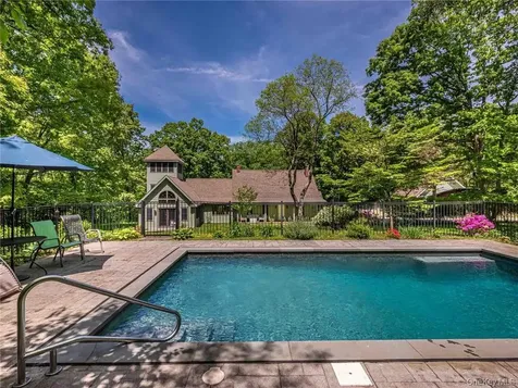 74 Hilltop Road Rhinebeck NY 12572
