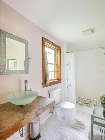 74 Hilltop Road Rhinebeck NY 12572