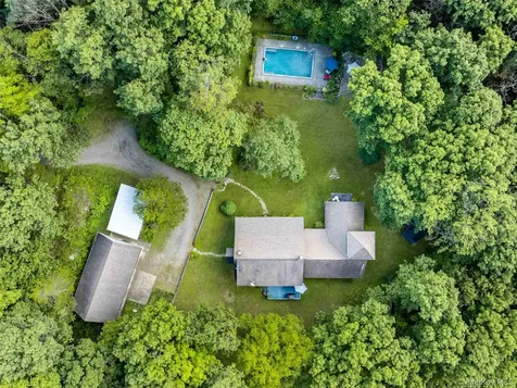 74 Hilltop Road Rhinebeck NY 12572