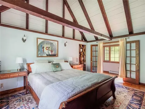 74 Hilltop Road Rhinebeck NY 12572