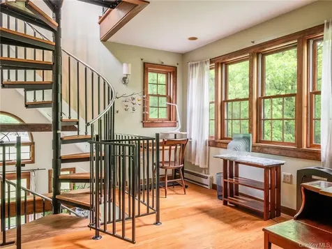 74 Hilltop Road Rhinebeck NY 12572