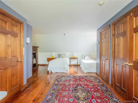 74 Hilltop Road Rhinebeck NY 12572