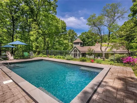 74 Hilltop Road Rhinebeck NY 12572