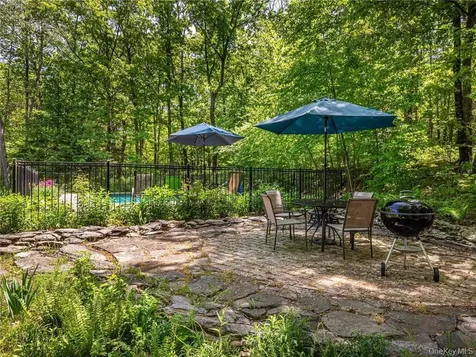 74 Hilltop Road Rhinebeck NY 12572