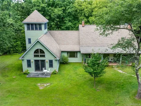 74 Hilltop Road Rhinebeck NY 12572