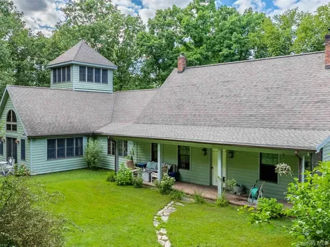 74 Hilltop Road Rhinebeck NY 12572