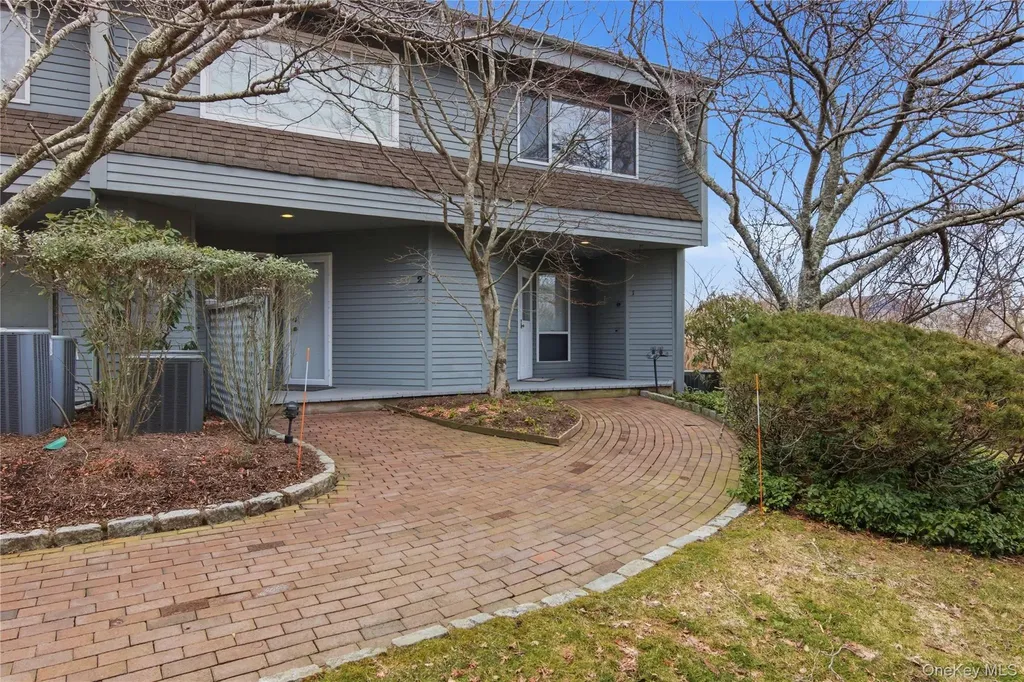 23 Library Avenue Westhampton Beach NY 11978