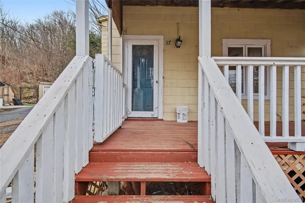 37 7th Street Suffern NY 10901