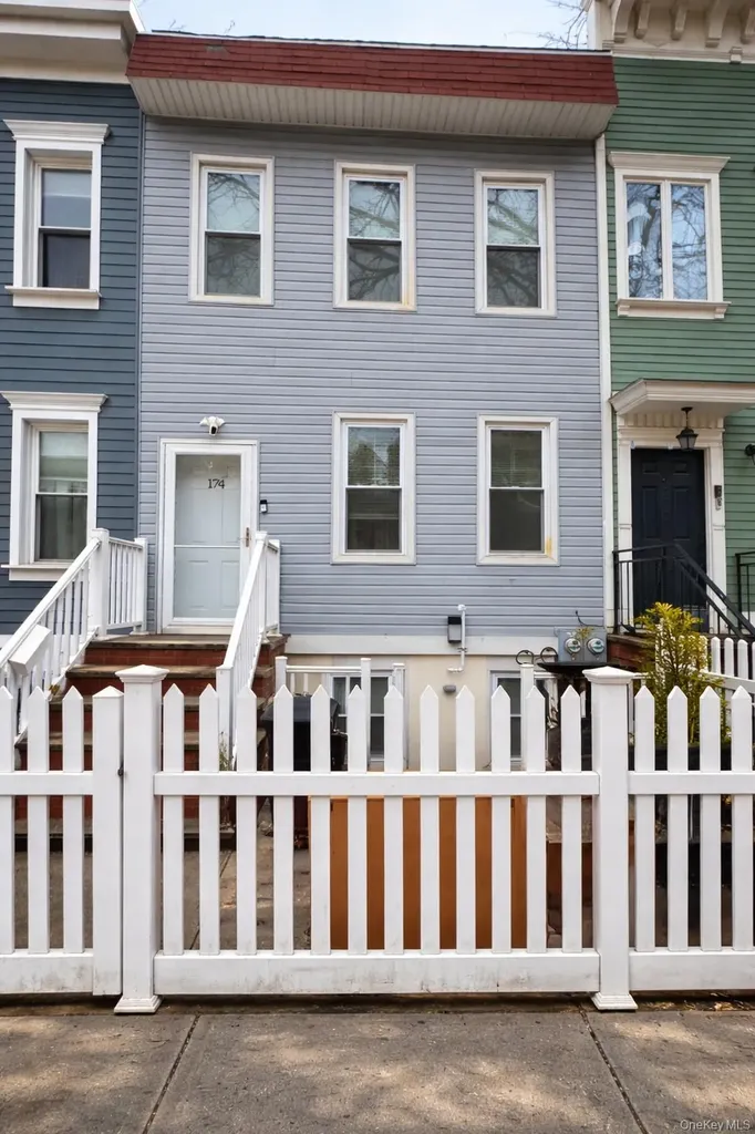 174 Eckford Street Brooklyn NY 11222