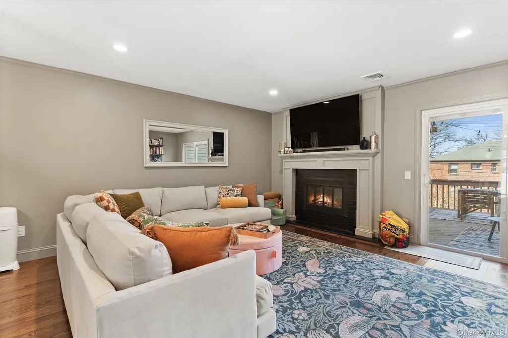 7 Lisa Court Dobbs Ferry NY 10522