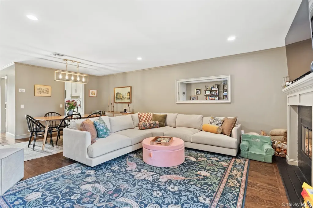 7 Lisa Court Dobbs Ferry NY 10522